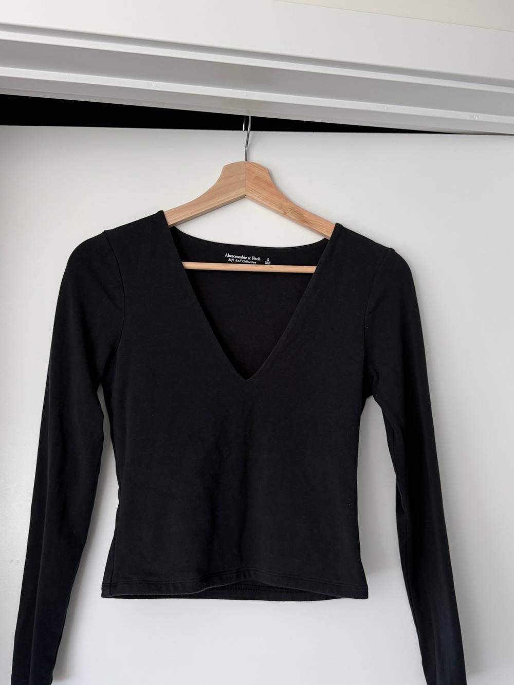 Abercrombie & Fitch Black Deep V-Neck Long Sleeve Top